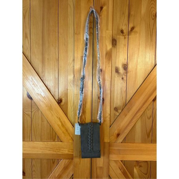 Maurices gray Crossbody bag nwt (0454)￼ - Picture 1 of 7